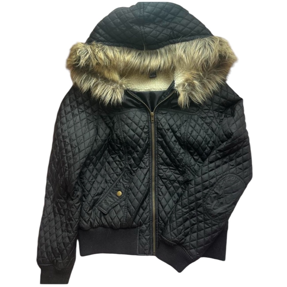 Forever 21 Black Quilted Bomber Jacket with Faux Fur Trim